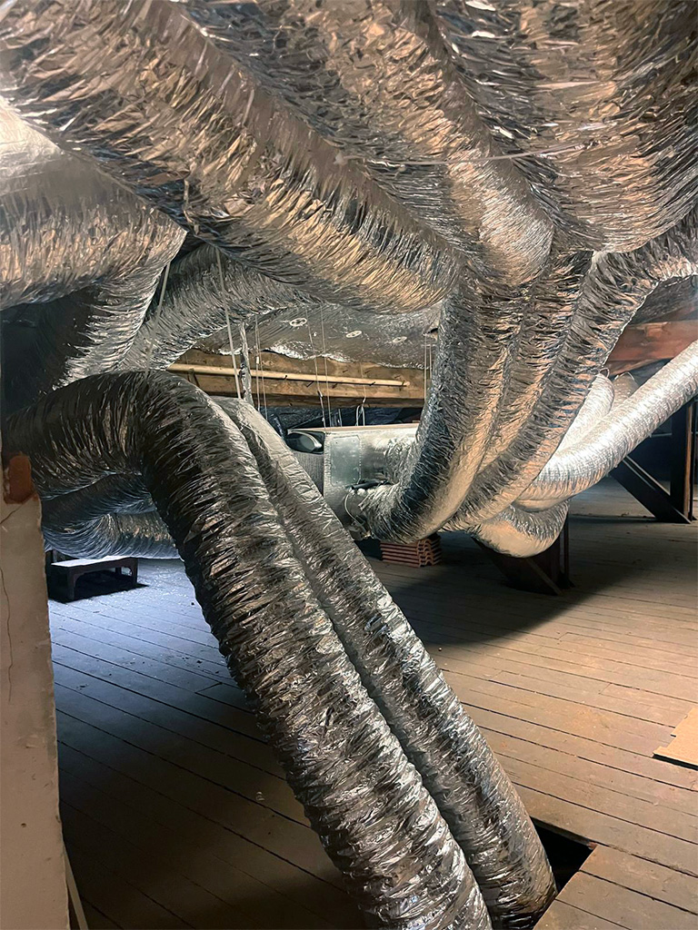 Installation d’une climatisation gainable dans un foyer à Toulouse
